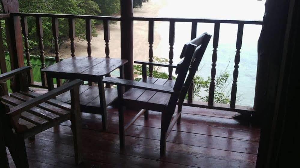 Koh Jum Aosi Beach View Esterno foto